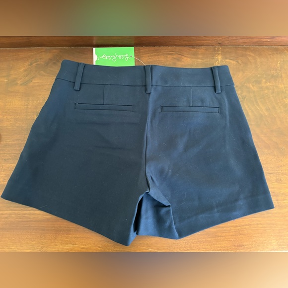 Joette stretch Dinner Short NWT - Picture 2 of 3